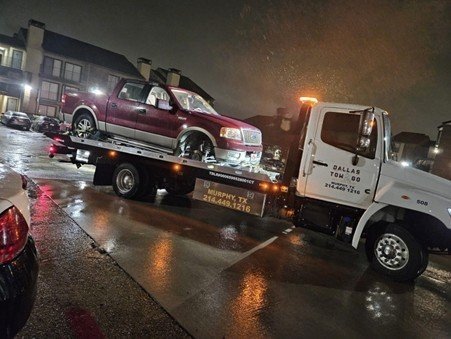 How Can 24/7 Towing Services Help When Your Vehicle Is Stranded Far From Home?